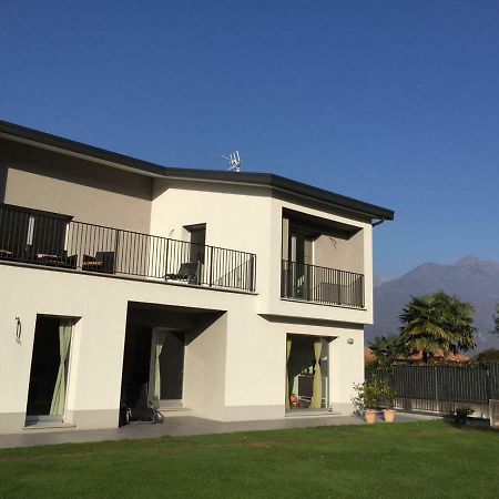 White House Lucia Villa Colico Exterior photo