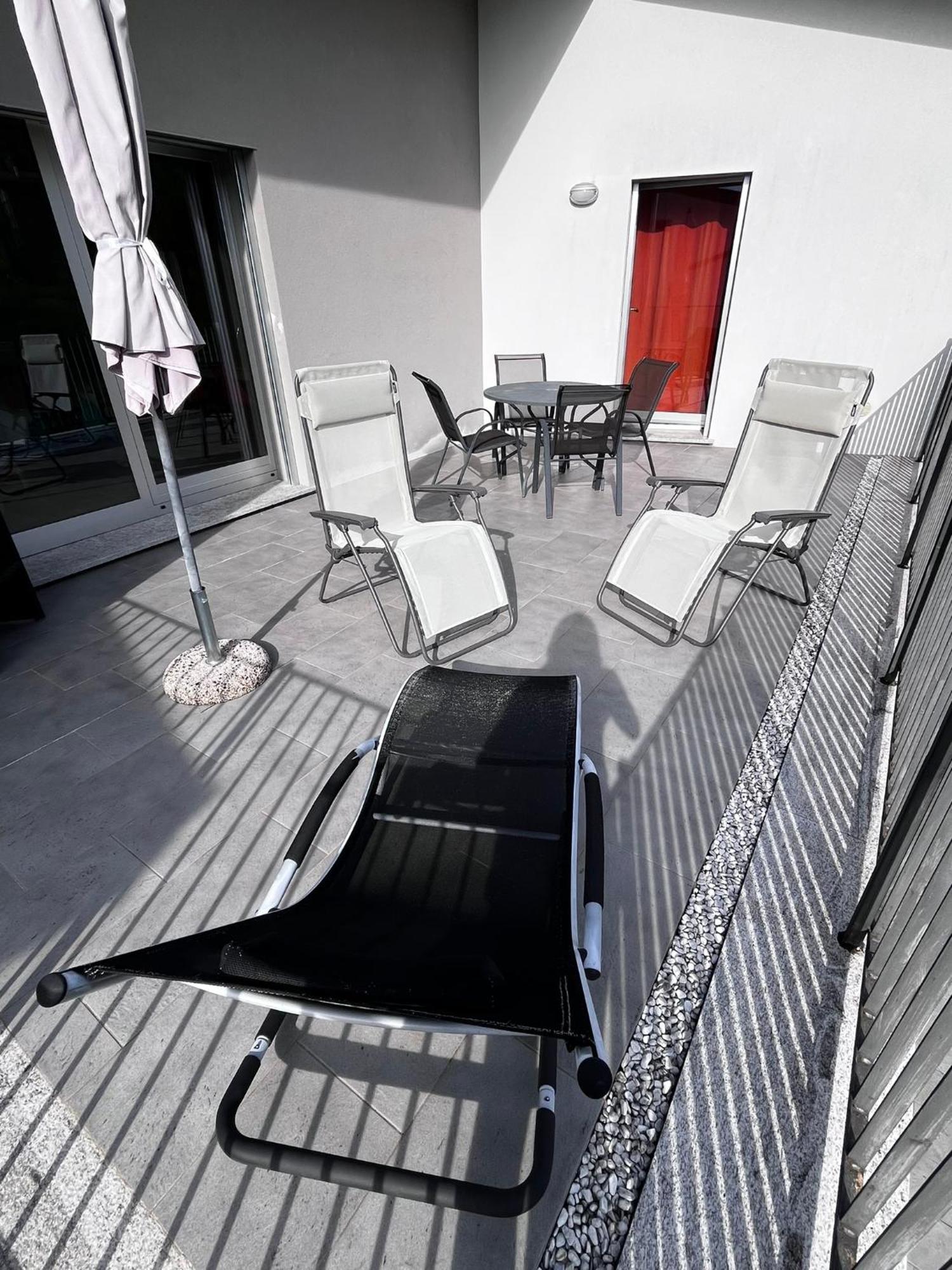 White House Lucia Villa Colico Exterior photo